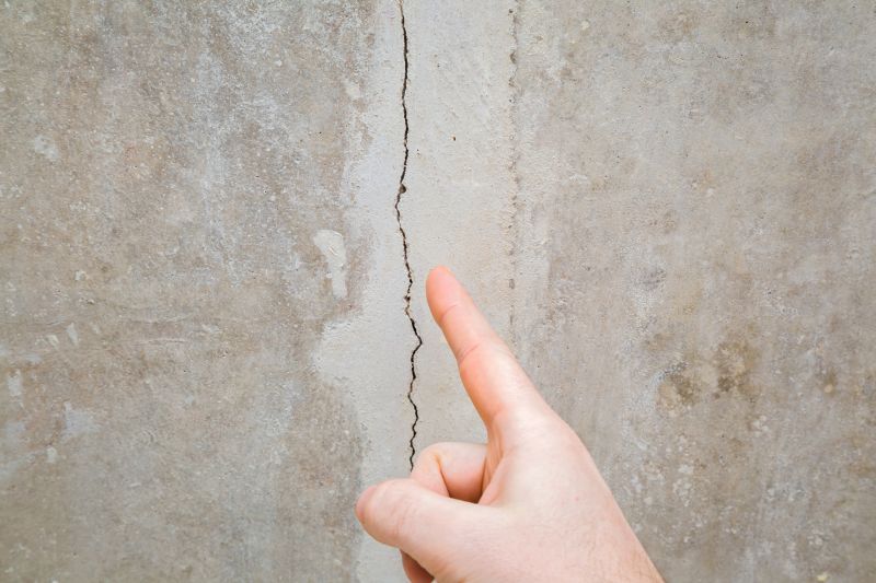 Cracked Wall Restoration